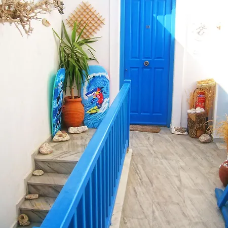 Augusta & * Naousa (Paros)