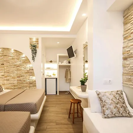 Augusta & Naousa (Paros)