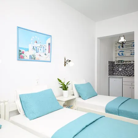 Augusta & Apartment Naousa (Paros)