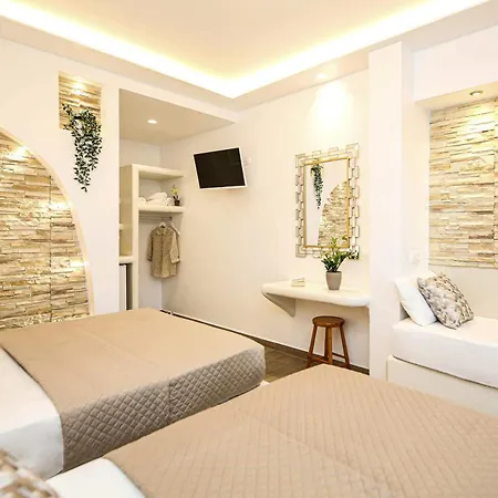 Augusta & Naousa (Paros)