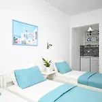 Augusta & Apartment Naousa (Paros)