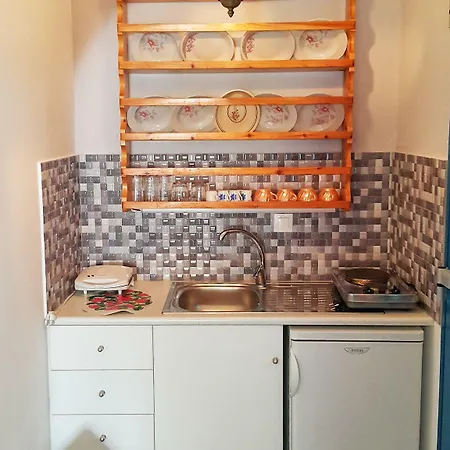 Augusta & Naousa (Paros)