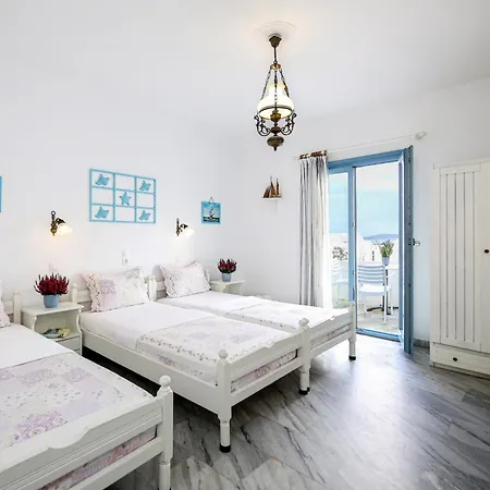 Augusta & * Naousa (Paros)