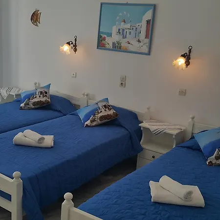 Augusta & * Naousa (Paros)