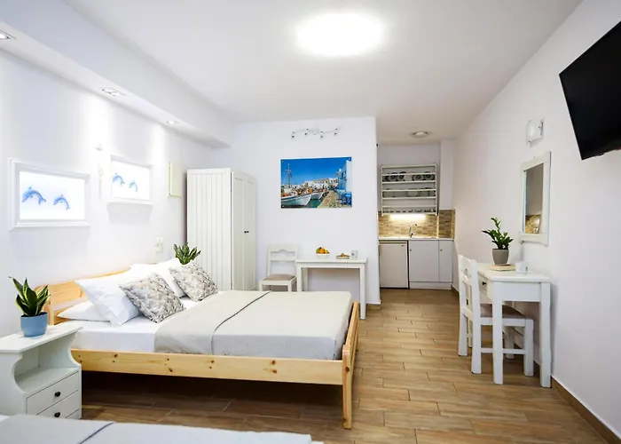 Apartment Augusta & Naousa (Paros)