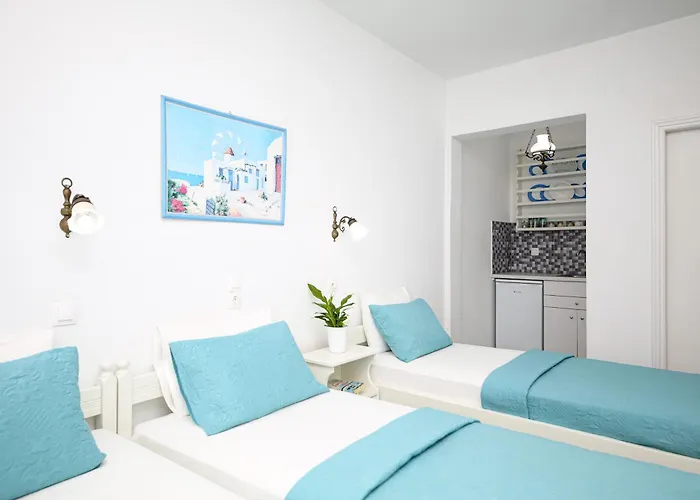 Augusta & Apartment Naousa (Paros)